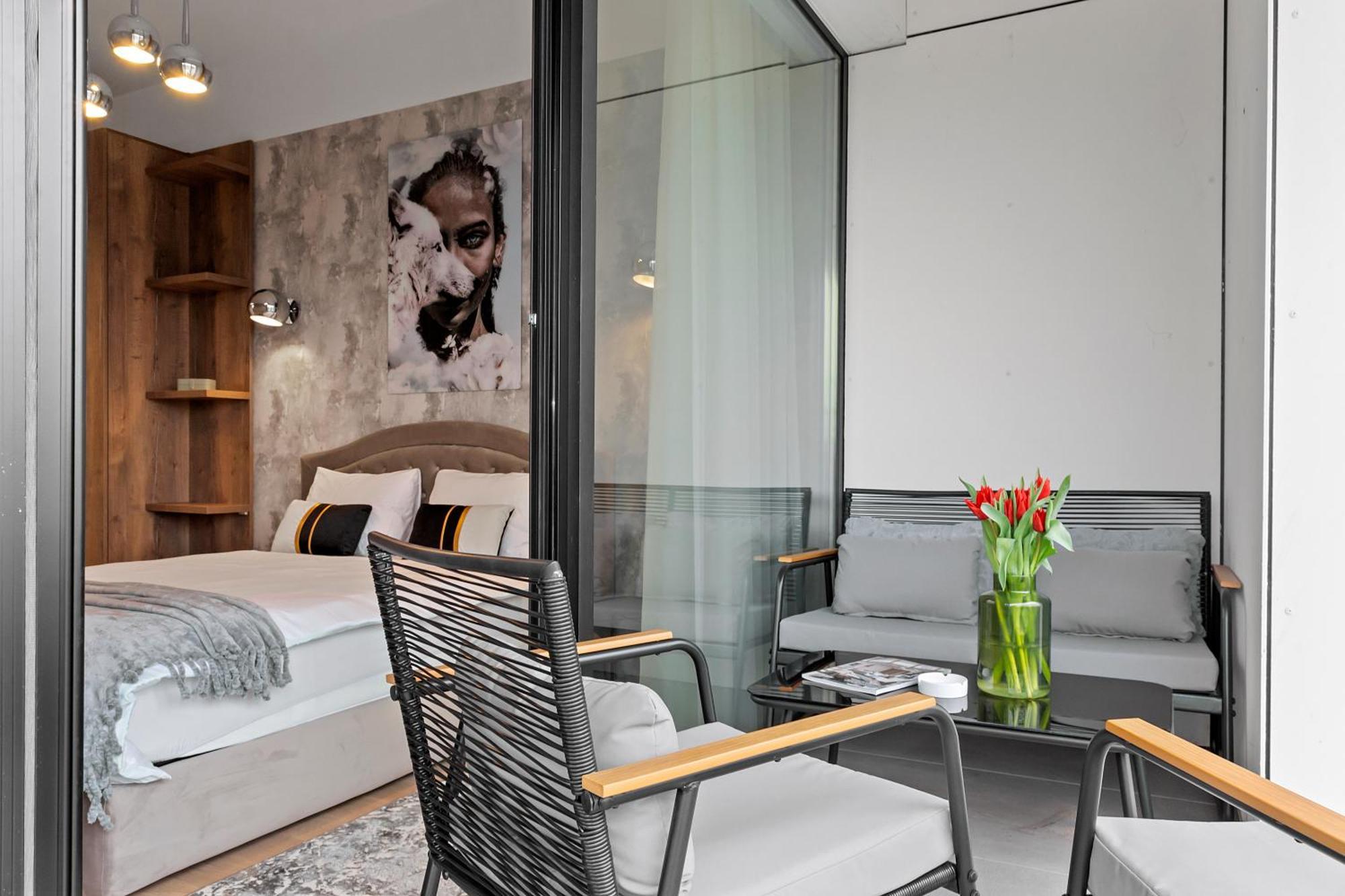 One Verdi Luxury Apartments Бухарест Экстерьер фото