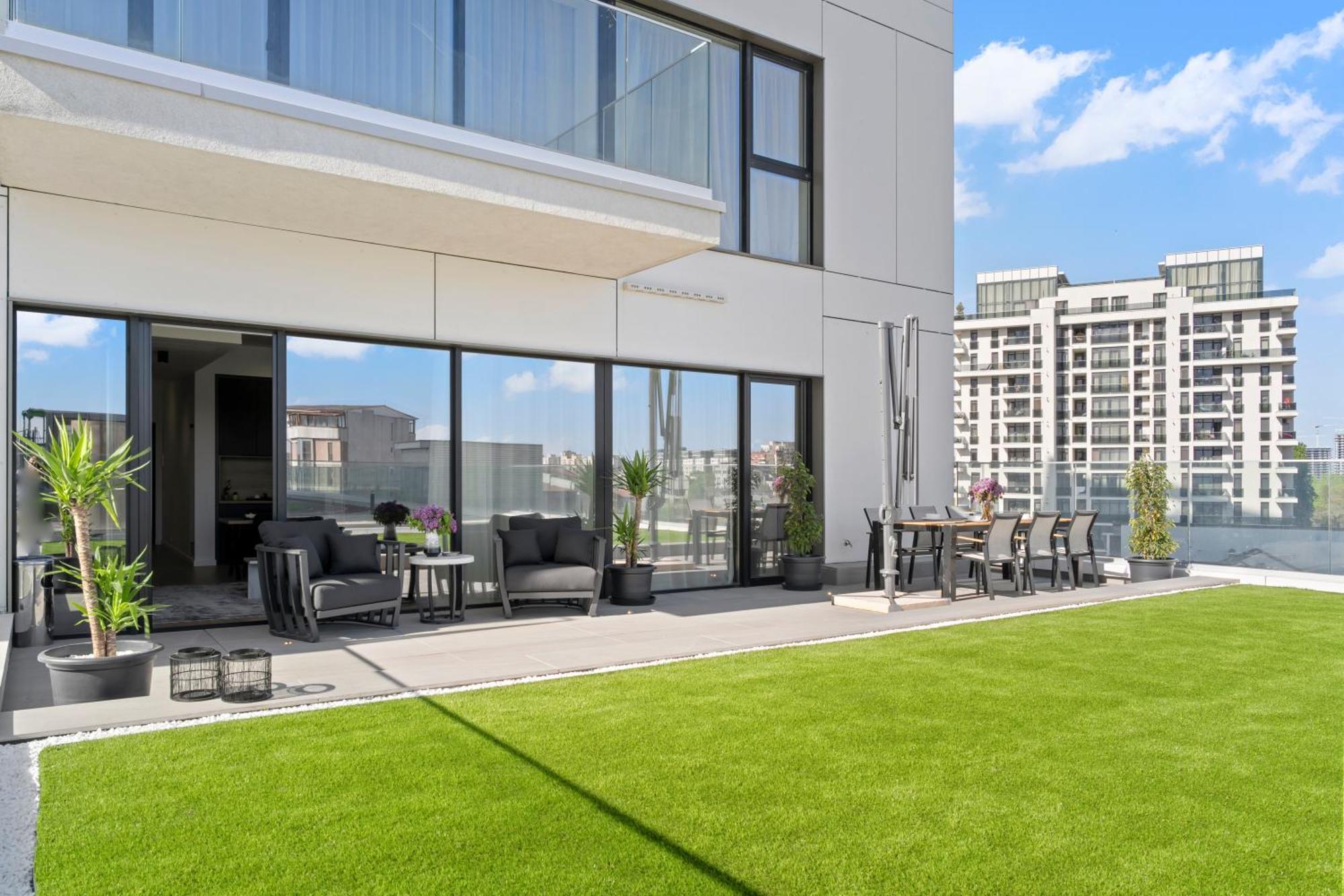 One Verdi Luxury Apartments Бухарест Экстерьер фото