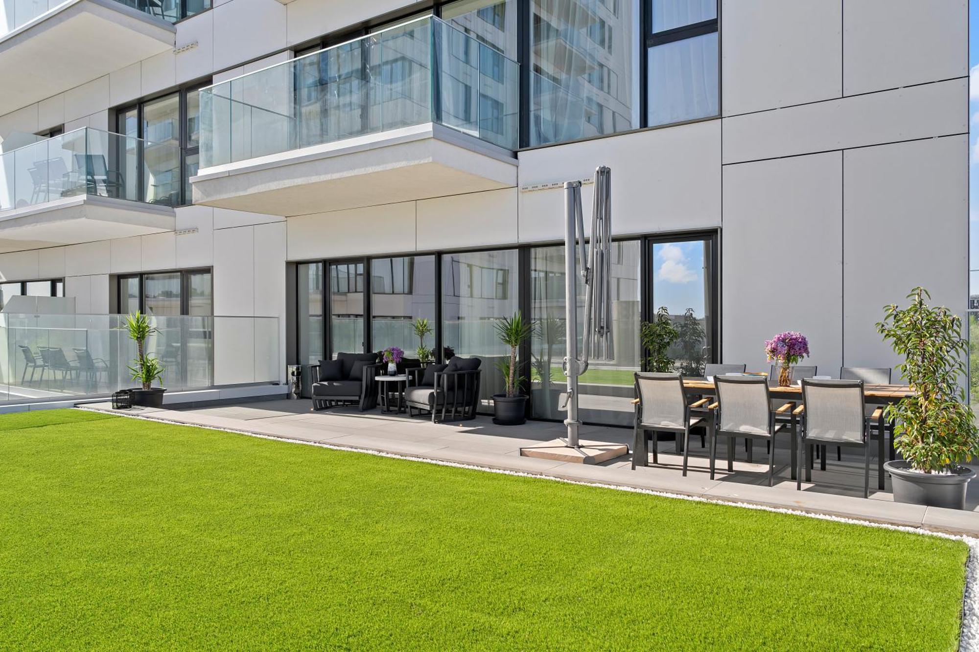 One Verdi Luxury Apartments Бухарест Экстерьер фото