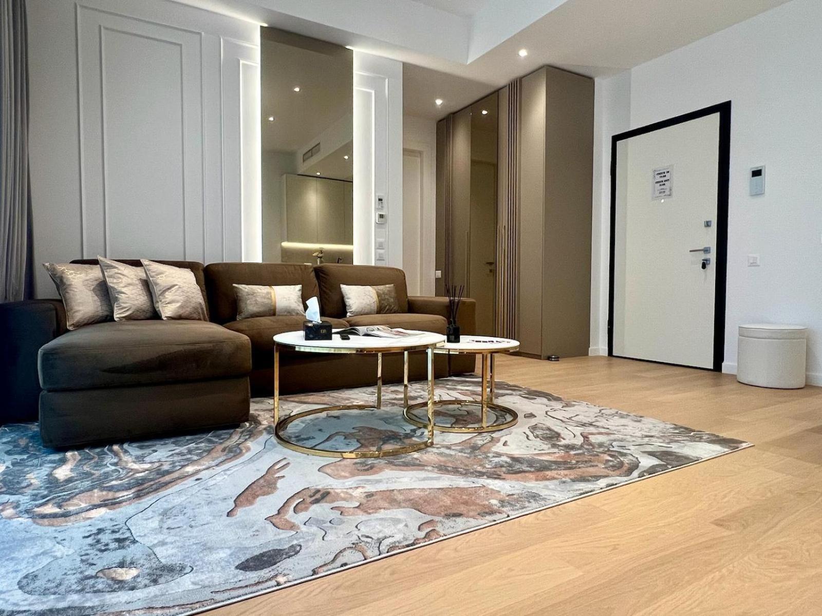 One Verdi Luxury Apartments Бухарест Экстерьер фото